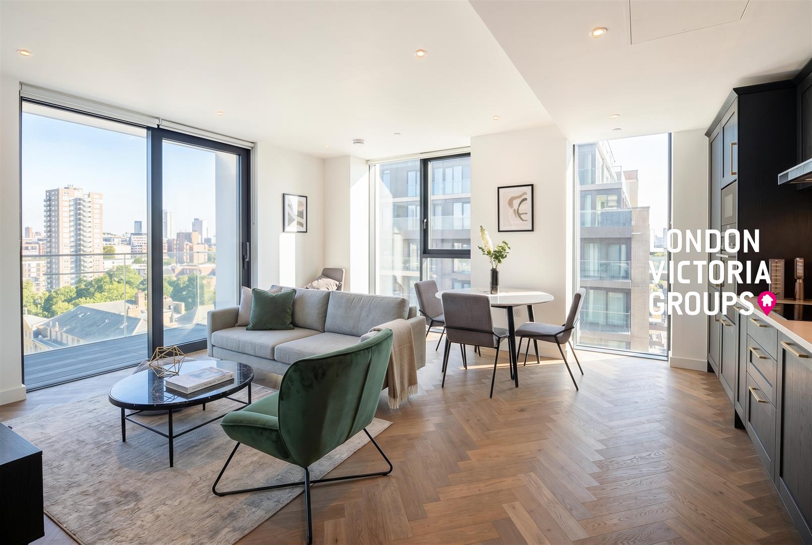 2 bed property in 23 Gauging Square, London
